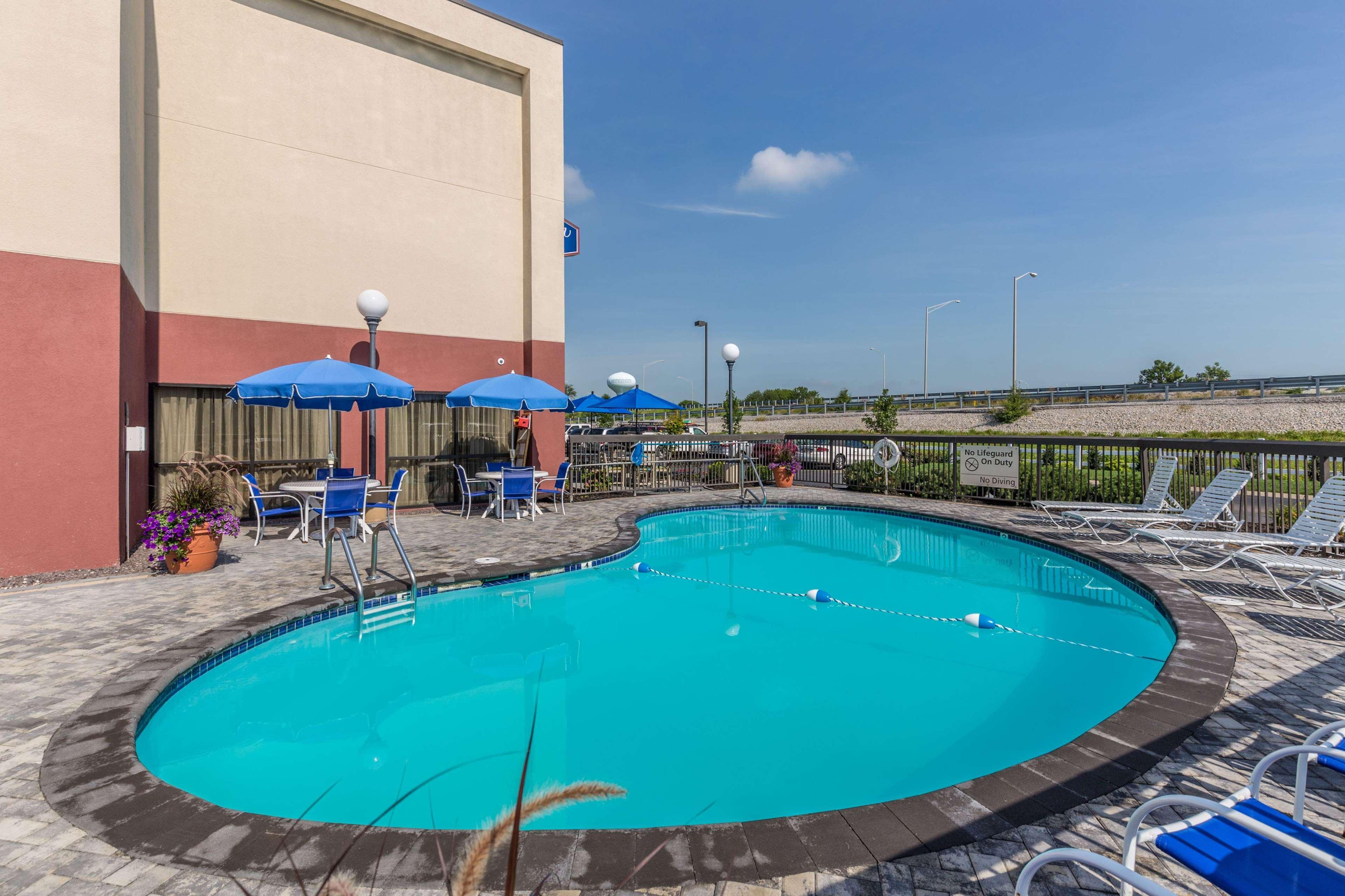 Hampton Inn Owensboro Bagian luar foto
